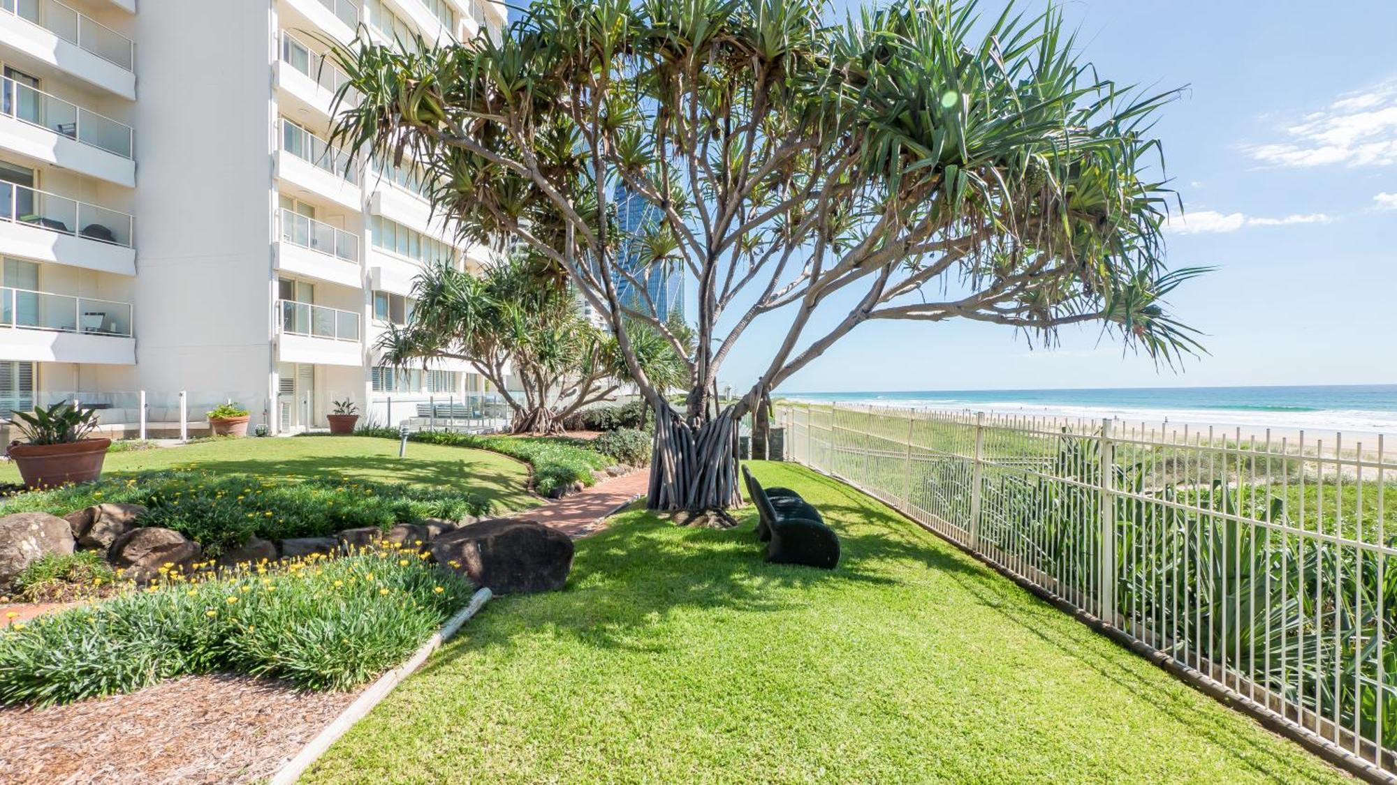 Viscount On The Beach Gold Coast Esterno foto