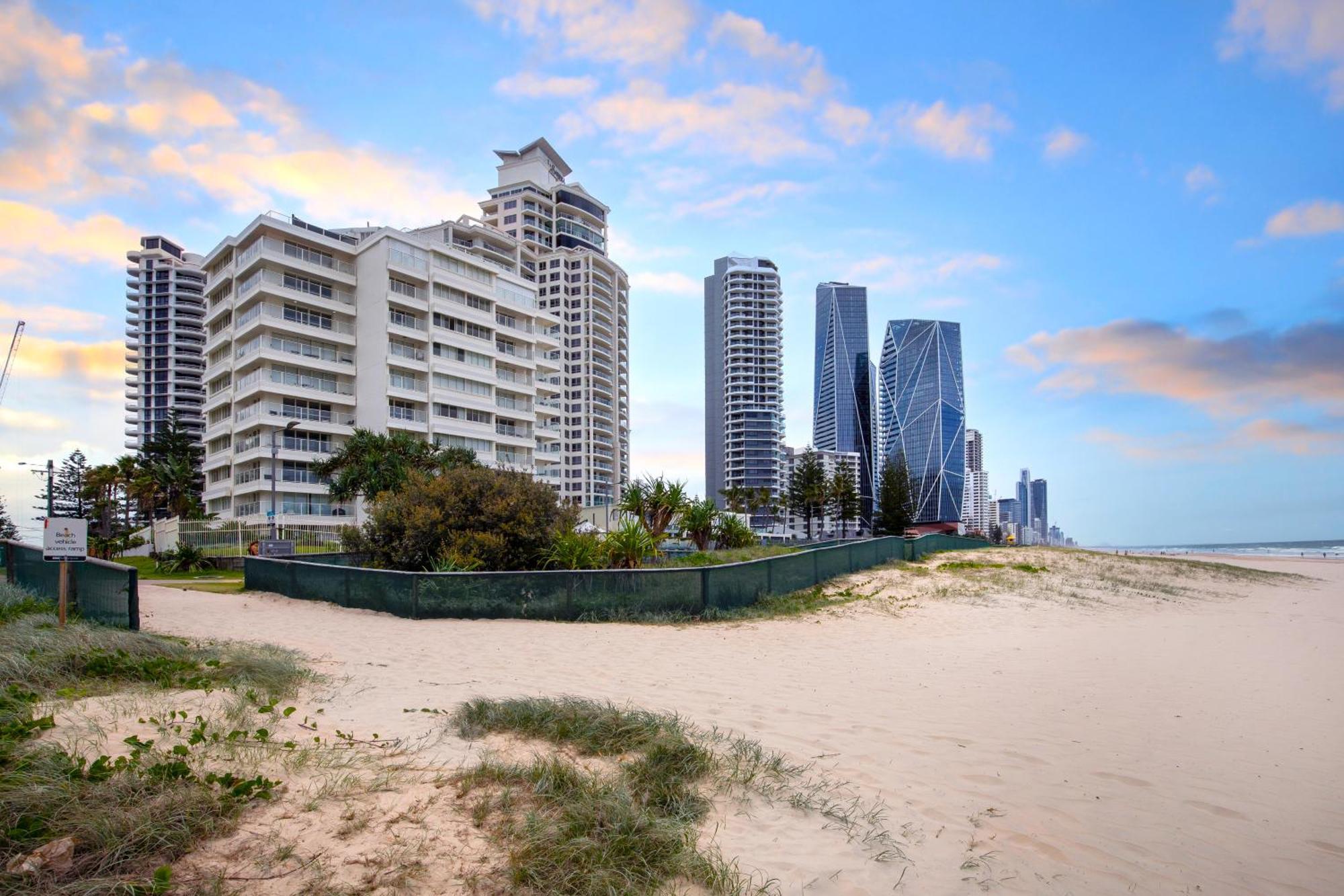 Viscount On The Beach Gold Coast Esterno foto